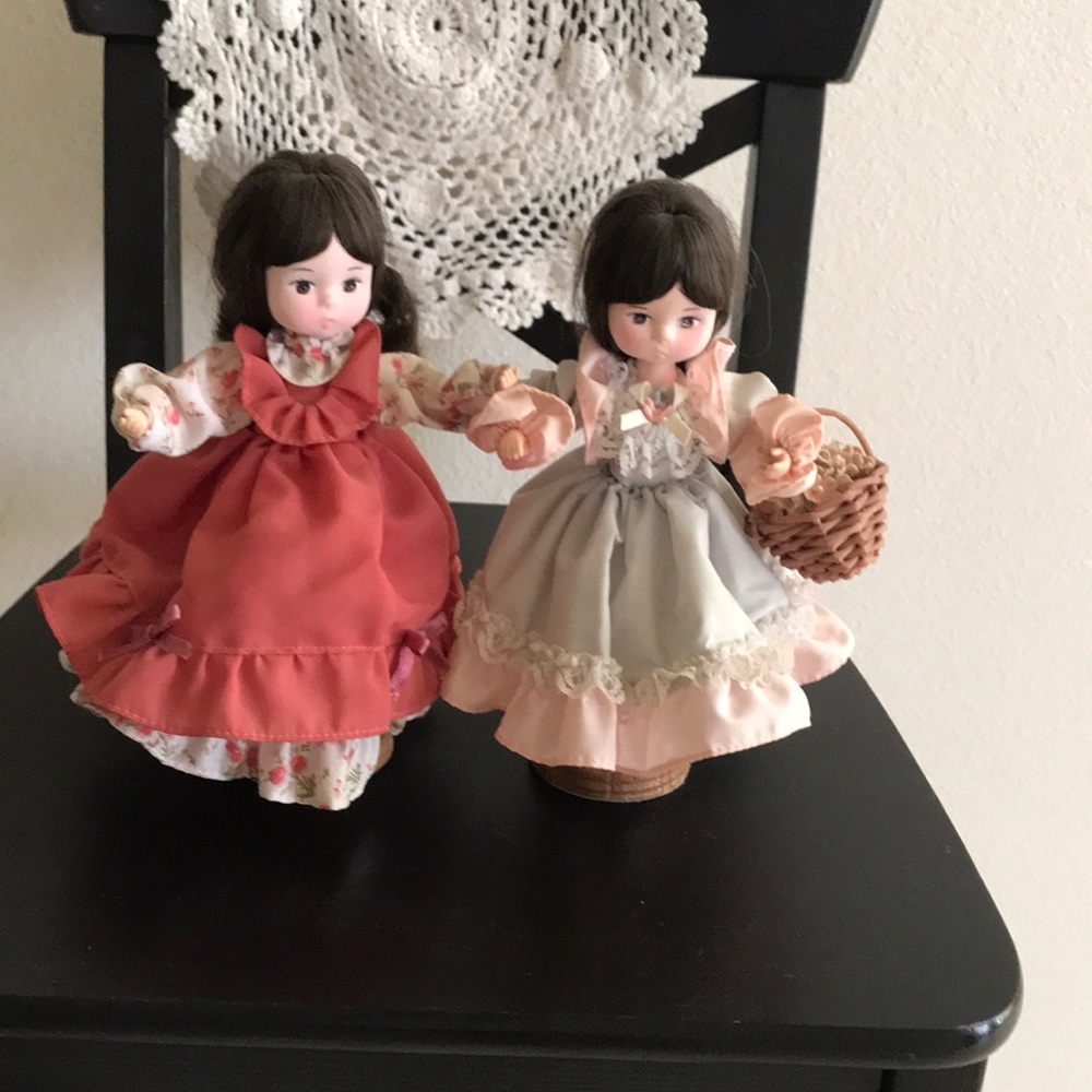 Two vintage dolls